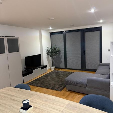 New 2 Bed Apartment Greenwich Лондон Екстер'єр фото