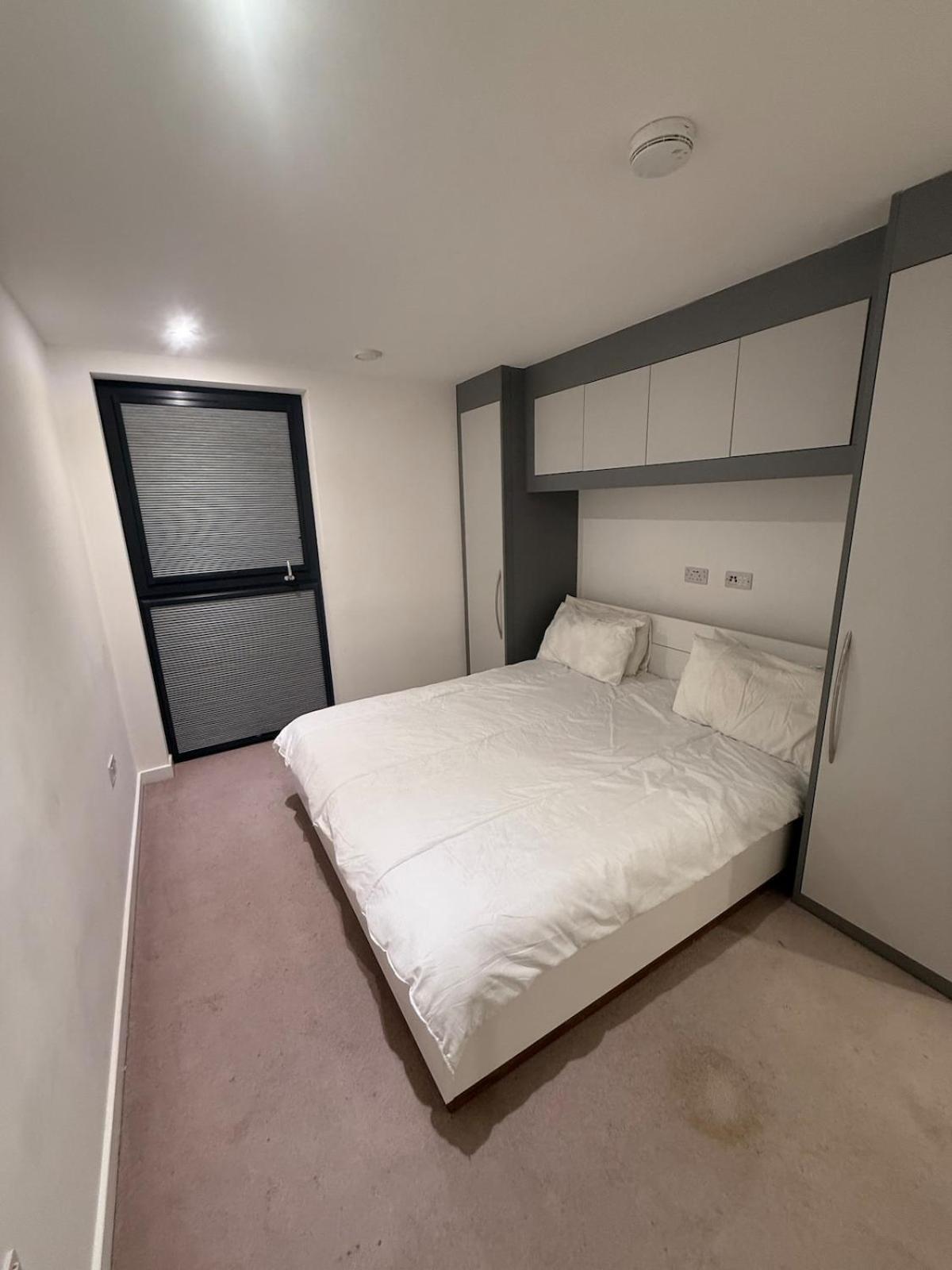 New 2 Bed Apartment Greenwich Лондон Екстер'єр фото