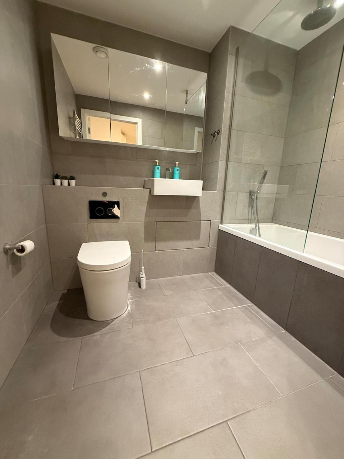 New 2 Bed Apartment Greenwich Лондон Екстер'єр фото